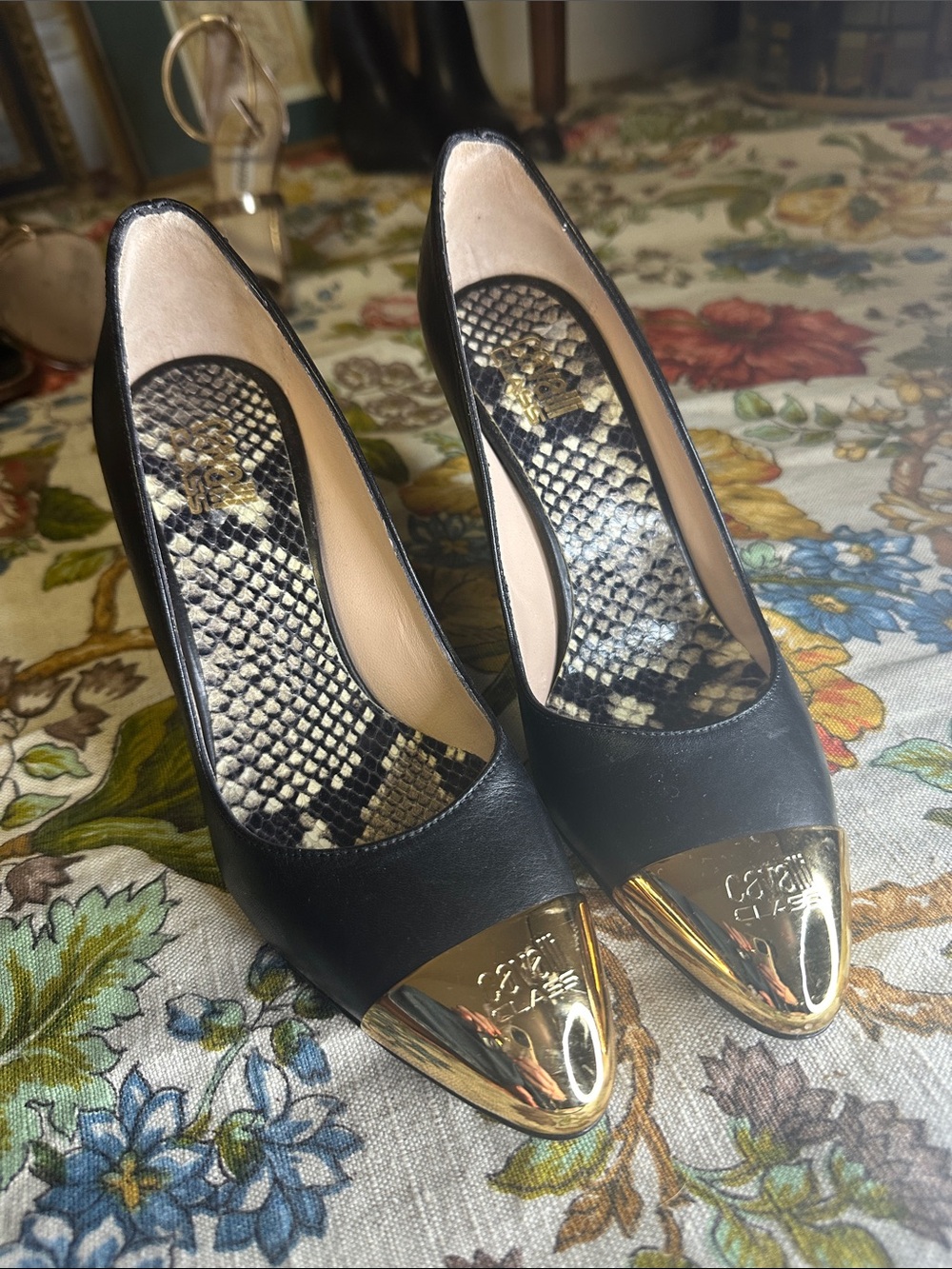 Roberto Cavalli Black Pumps with Gold Cap Toe